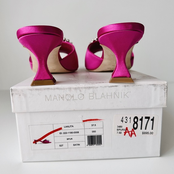 ✨New MANOLO BLAHNIK Laalita Satin Crystal Buckle Open Toe Mule Sandals Size 37.5 - Picture 11 of 16